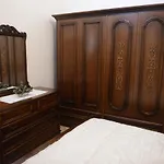 Nuovo Indipendente Situato A 100 M Dal Centro Storico * Каровиньо