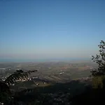 Nuovo Indipendente Situato A 100 M Dal Centro Storico Апартаменты *